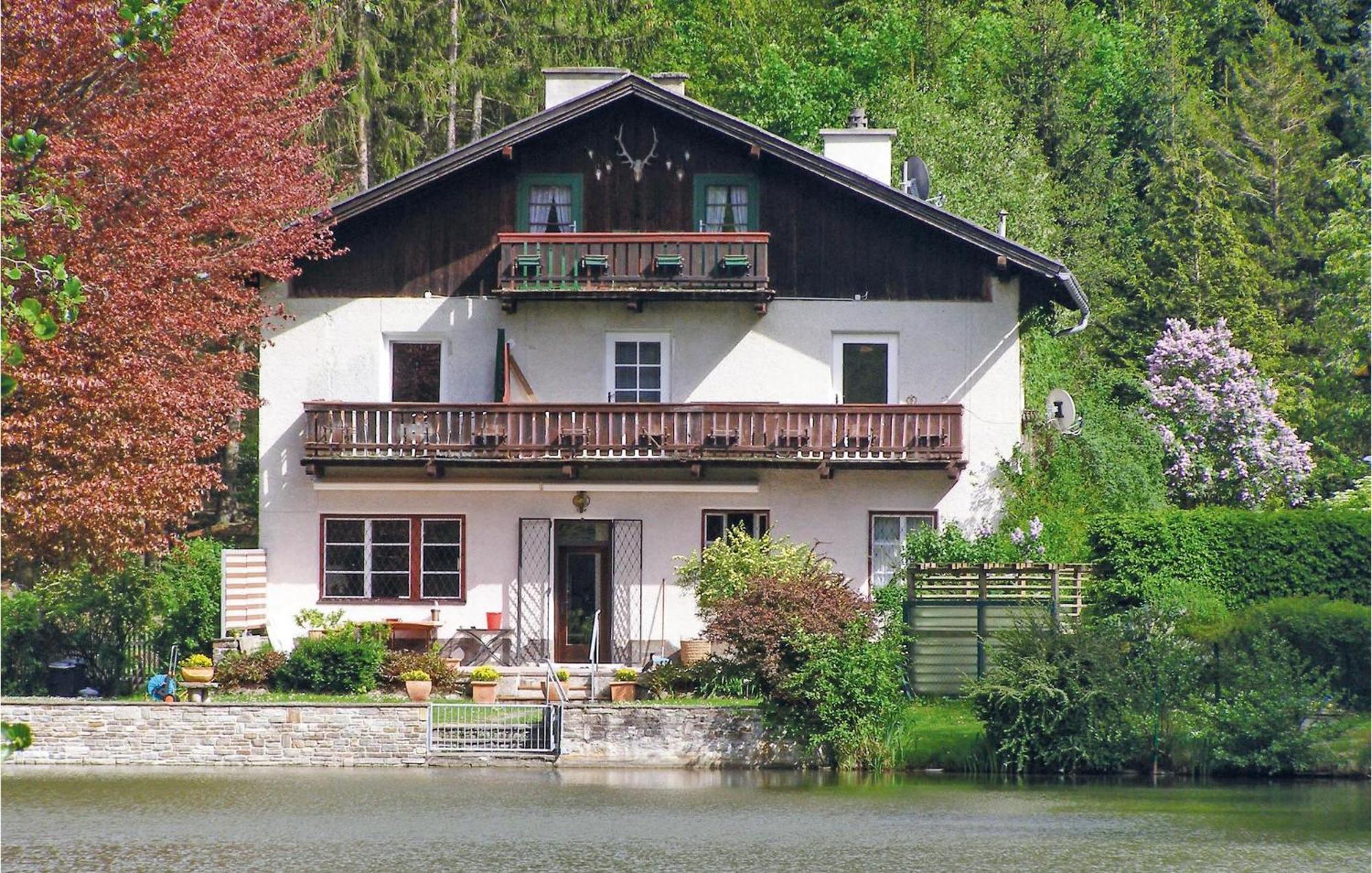 Ferienwohnung Mit Seeblick Aldrans Exterior photo